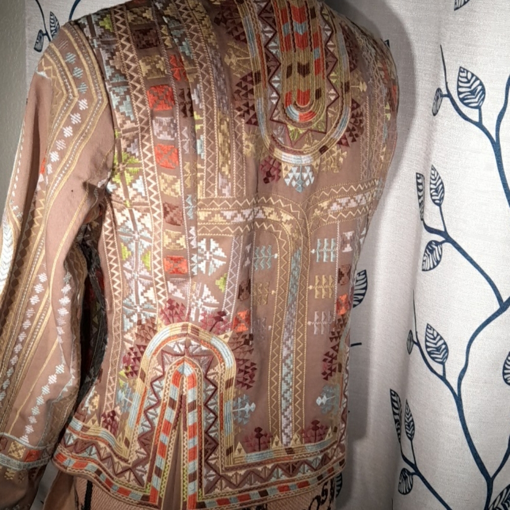 Embroidered Blazer. - Picture 6 of 15